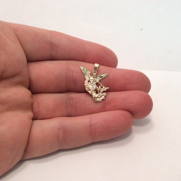 10k Yellow Real Gold Solid Men Saint Michael Archangel & the Devil Pendant 1.2gr - Picture 5 of 7